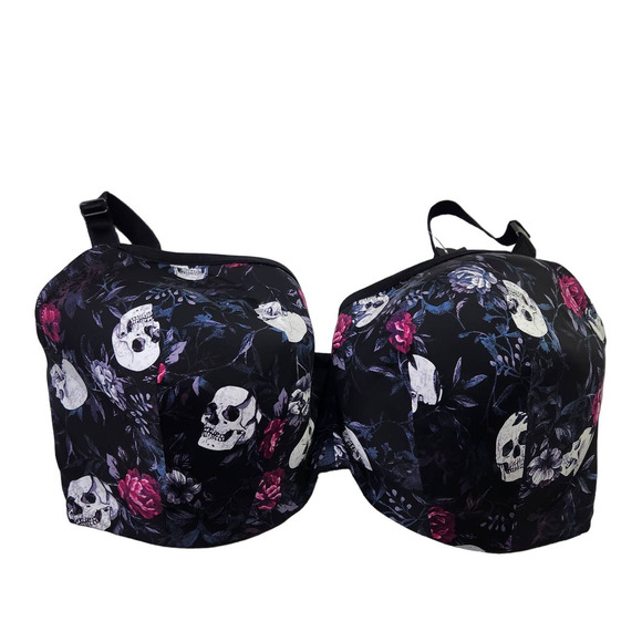 Torrid Curve Skull Roses Full Coverage Lightly Lined Balconette Bra Size 40H - Picture 1 of 6